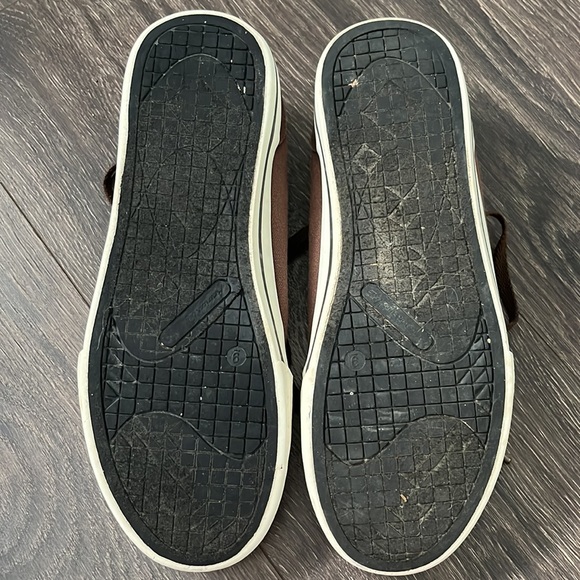 American Eagle Sneakers - Picture 8 of 10